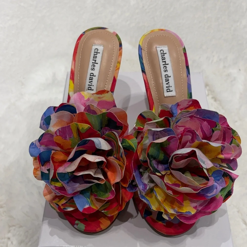 Charles David Colorful Floral Heels,size 7M - Picture 3 of 17